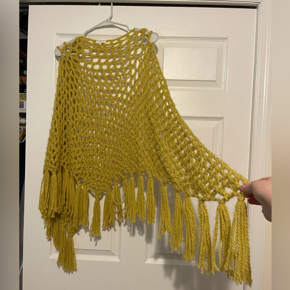 Crochet shawl Alpaca yarn green yellow